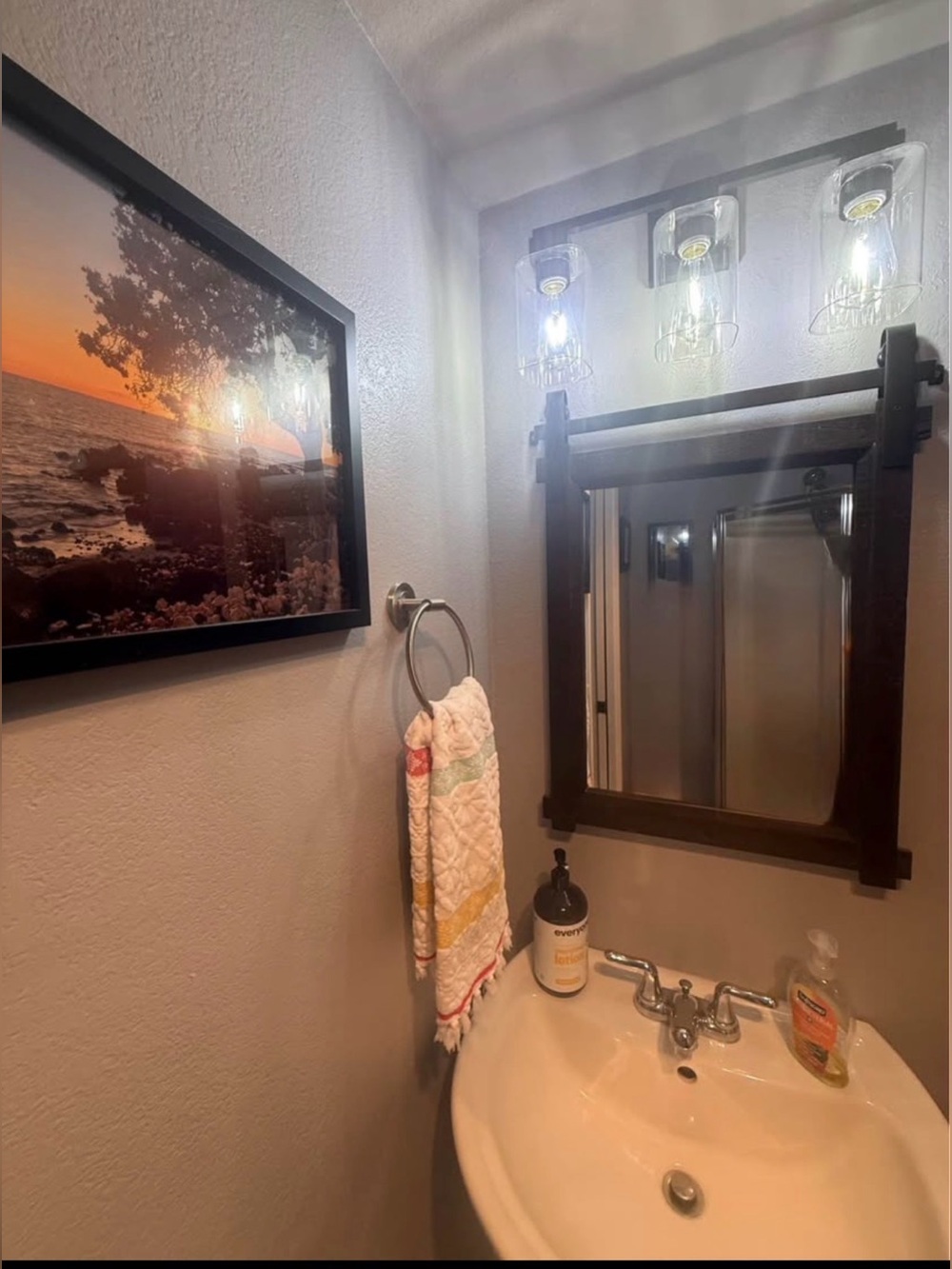 Rustic Farmhouse Barn Door Mirror 22x30 Cedar Wood Frame Bathroom Vanity - Picture 9 of 10